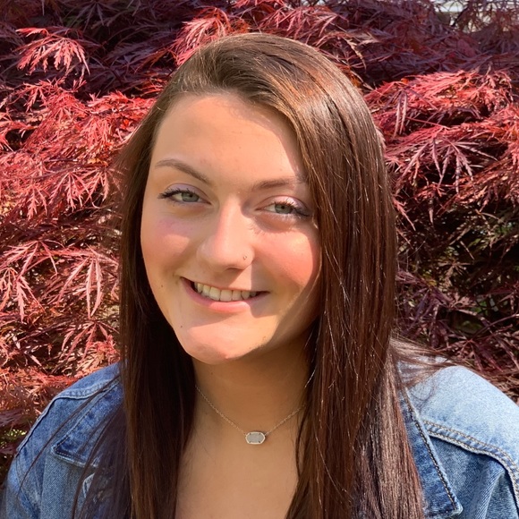 Meet your Posher, Allison - Picture 1 of 1